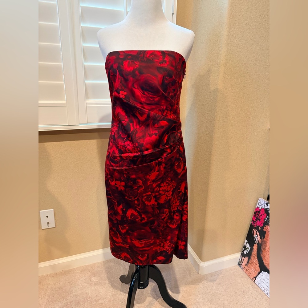 Ann Taylor Strapless Dress in Red Floral
